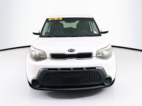 Used 2015 Kia Soul + FWD image 2