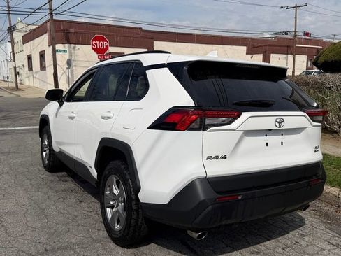 Used 2025 Toyota RAV4 XLE image 7