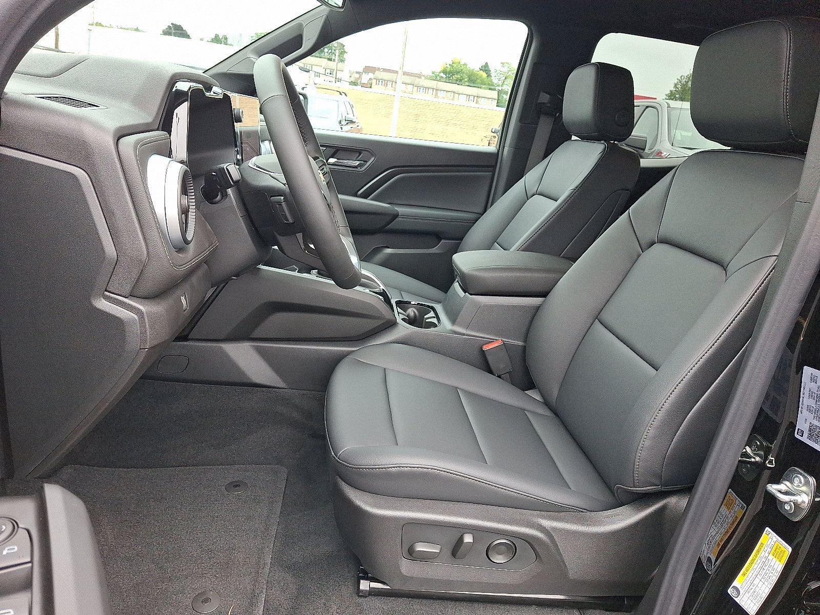 New 2026 Chevrolet Colorado LT w/ LT Convenience Package AWD/4WD image 6