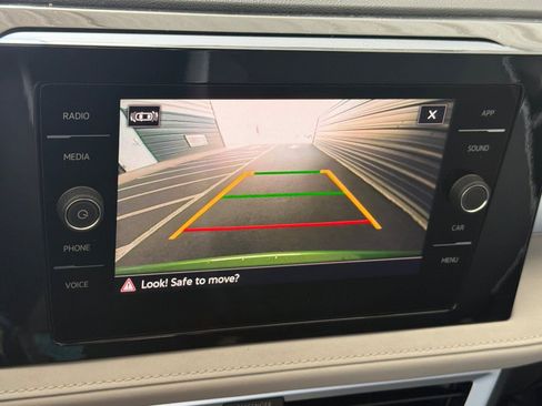 New 2026 Volkswagen Taos SE AWD/4WD image 18