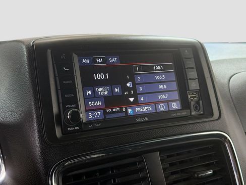 Used 2019 Dodge Grand Caravan SXT FWD image 15