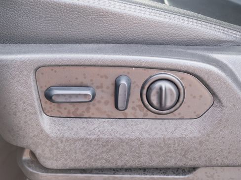 Used 2023 GMC Sierra 3500 Denali w/ Denali Black Diamond Edition image 12