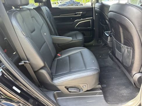 Used 2023 Kia Telluride S w/ S Sunroof Package FWD image 15