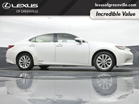 Used 2014 Lexus ES 300h w/ Luxury Package w/Bamboo Trim FWD image 36