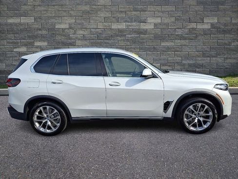 Used 2025 BMW X5 xDrive50e w/ Climate Comfort Package AWD/4WD image 7