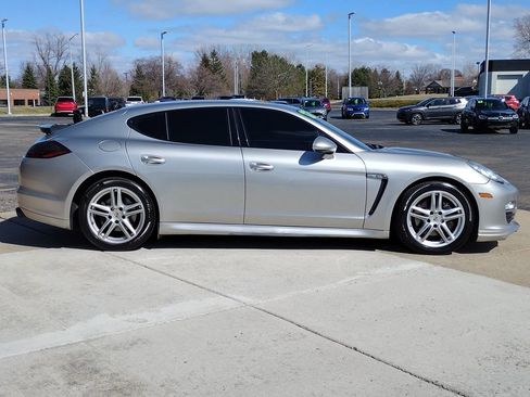 Used 2012 Porsche Panamera 4 w/ Premium Pkg Plus AWD/4WD image 15