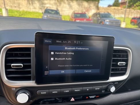 New 2025 Hyundai Venue SEL image 23