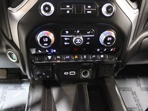 Used 2020 GMC Sierra 3500 SLT w/ SLT Convenience Package image 36