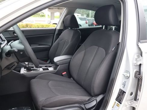 Used 2016 Kia Optima LX FWD image 12