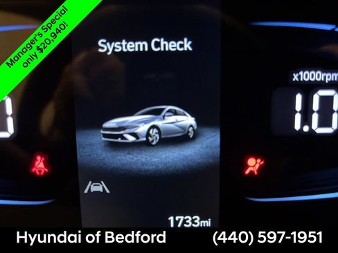 Certified 2026 Hyundai Elantra SE w/ Cargo Package FWD image 15