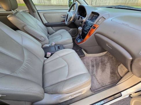Used 2001 Lexus RX 300 4WD image 2