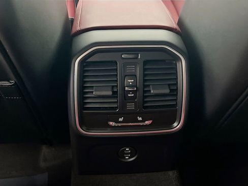 New 2026 Porsche Macan S image 27