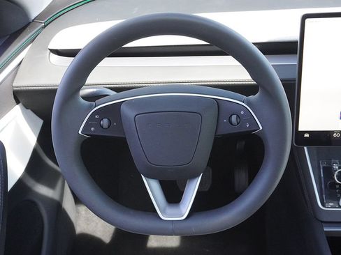 Used 2026 Tesla Model Y Long Range AWD/4WD image 40