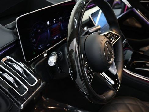 Used 2024 Mercedes-Benz S 580 S 580 4MATIC image 90