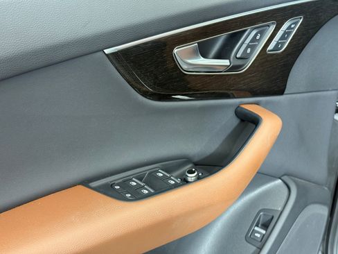 Certified 2023 Audi Q7 3.0T Premium w/ Convenience Package image 13