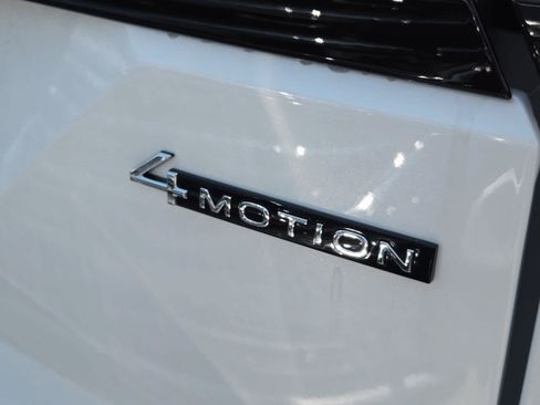 New 2026 Volkswagen Atlas Peak Edition AWD/4WD image 9