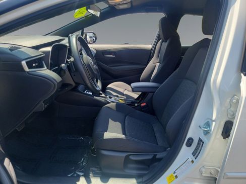 Used 2021 Toyota Corolla SE w/ Carpet Mat Package (TMS) image 9