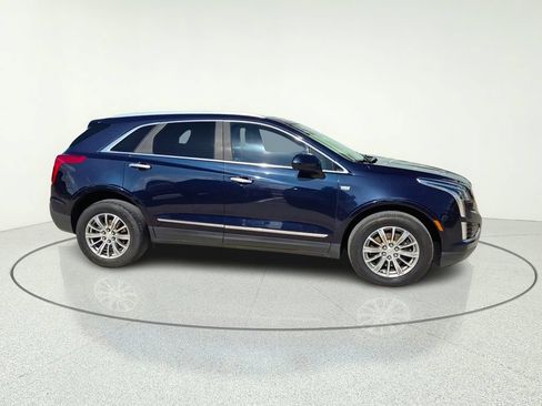 Used 2017 Cadillac XT5 Luxury FWD image 8