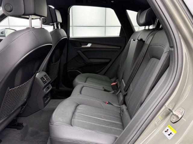 Used 2023 Audi Q5 2.0T Premium Plus AWD/4WD image 12