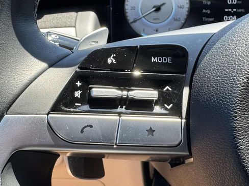 Used 2023 Hyundai Tucson Limited AWD/4WD image 19