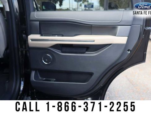Used 2024 Ford Expedition XLT image 22
