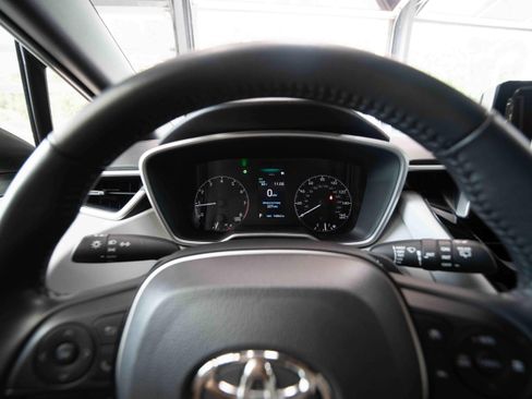 Used 2024 Toyota Corolla SE w/ SE Package FWD image 15
