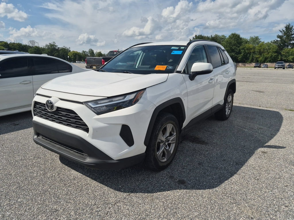 Used 2023 Toyota RAV4 XLE FWD image 2