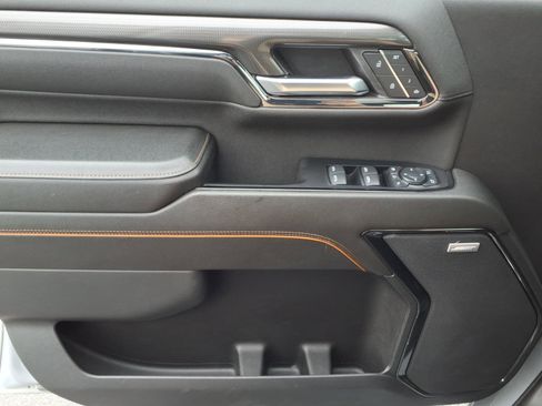 Used 2024 GMC Sierra 2500 AT4 w/ AT4 Preferred Package image 22