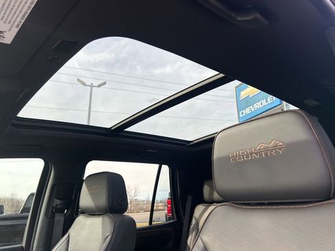 Used 2024 Chevrolet Tahoe High Country image 20