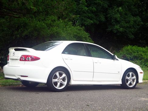 Used 2005 MAZDA MAZDA6 s Grand Touring w/ Grand Touring Appearance Pkg FWD image 4
