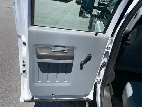Used 2014 Ford F450 XL AWD/4WD image 26