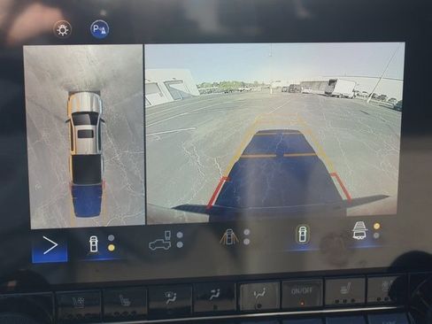 Certified 2023 Chevrolet Colorado ZR2 w/ ZR2 Convenience Package III image 8