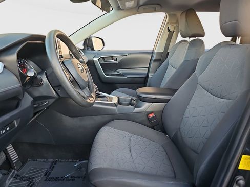 Certified 2020 Toyota RAV4 XLE AWD/4WD image 16
