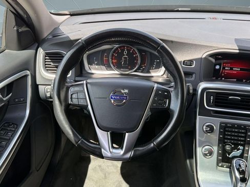 Used 2018 Volvo V60 T5 Cross Country w/ Convenience Package AWD/4WD image 26