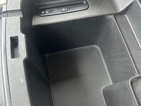 Used 2015 RAM 1500 Laramie w/ Convenience Group RWD image 17