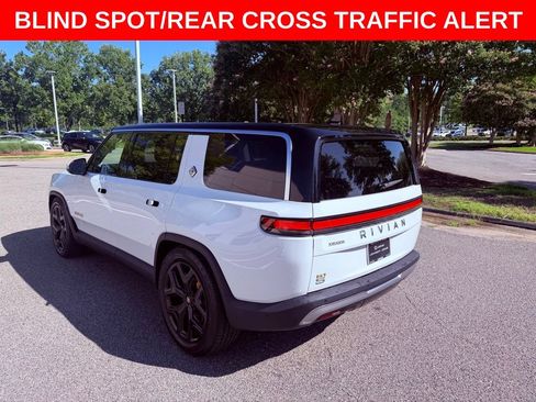 Used 2023 Rivian R1S Adventure AWD/4WD image 5