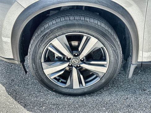 Used 2021 Nissan Rogue SL AWD/4WD image 13