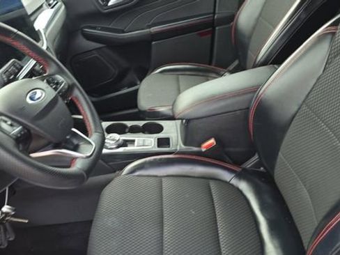 Used 2023 Ford Escape ST-Line w/ Tech Pack #1 image 4