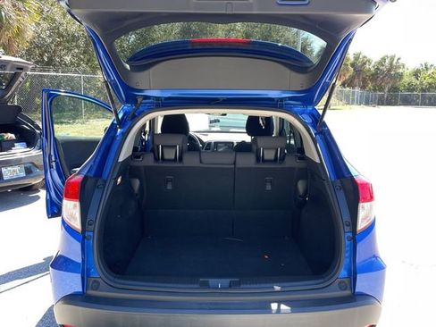 Used 2022 Honda HR-V EX image 11