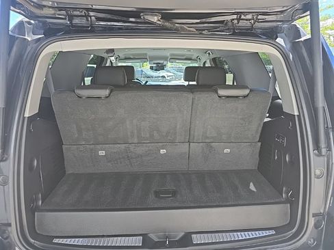 Used 2018 GMC Yukon SLT AWD/4WD image 14