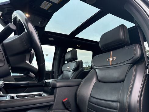 Certified 2023 Ford F350 Platinum w/ FX4 Off-Road Package image 22