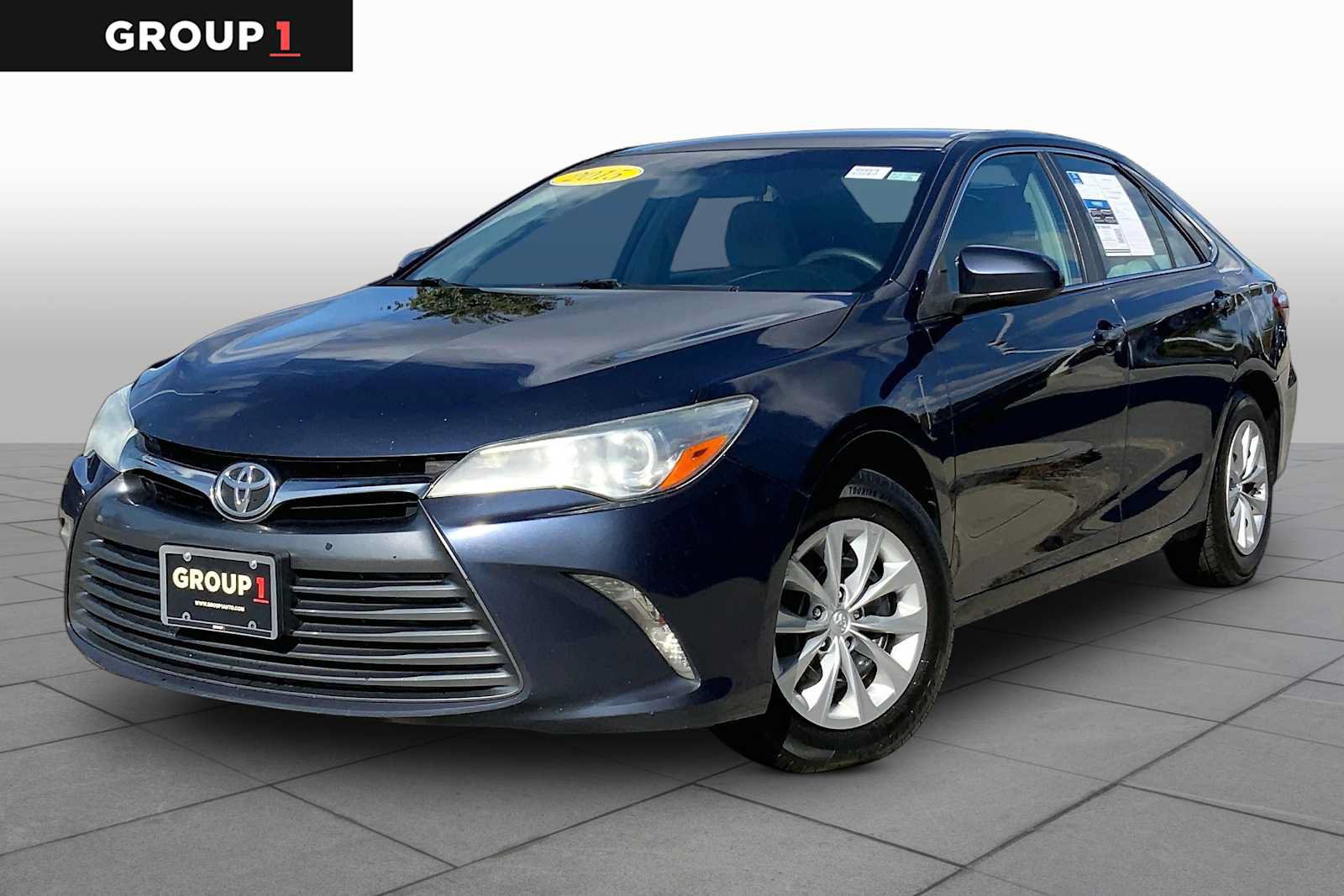 Used 2015 Toyota Camry LE FWD image 1