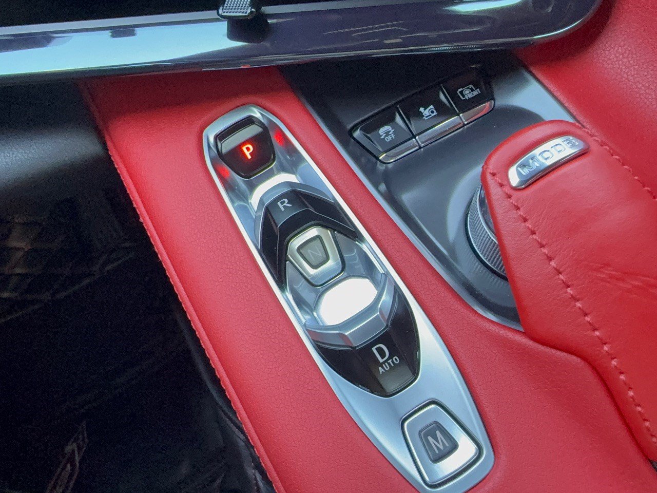 Used 2025 Chevrolet Corvette Z06 w/ Stealth Interior Trim Package RWD image 21