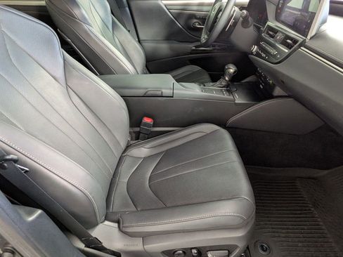 Used 2022 Lexus ES 350 F Sport w/ Accessory Package 2 FWD image 29