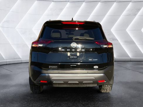 Used 2023 Nissan Rogue SL AWD/4WD image 5