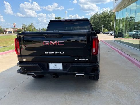 Used 2024 GMC Sierra 1500 Denali w/ Technology Package AWD/4WD image 6