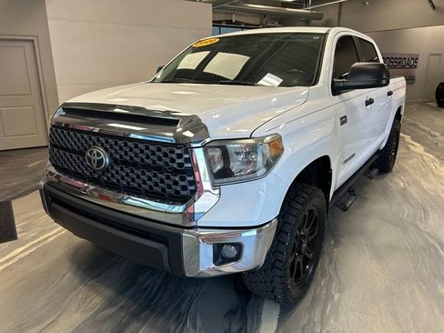 Used 2020 Toyota Tundra SR5 w/ SR5 Leather Package AWD/4WD image 3