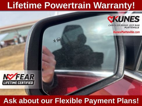 Used 2020 GMC Acadia SLE w/ Driver Convenience Package image 13