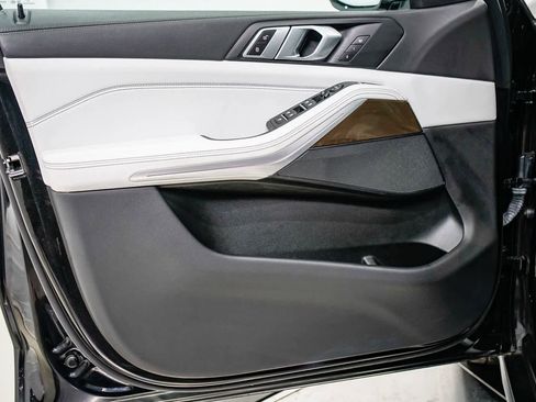 Used 2023 BMW X5 sDrive40i w/ Parking Assistance Package image 19