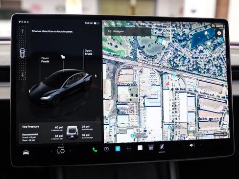 Used 2025 Tesla Model 3 Long Range RWD image 13